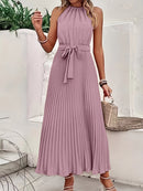 Vestido feminino longo plissado