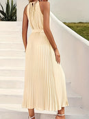 Vestido feminino longo plissado