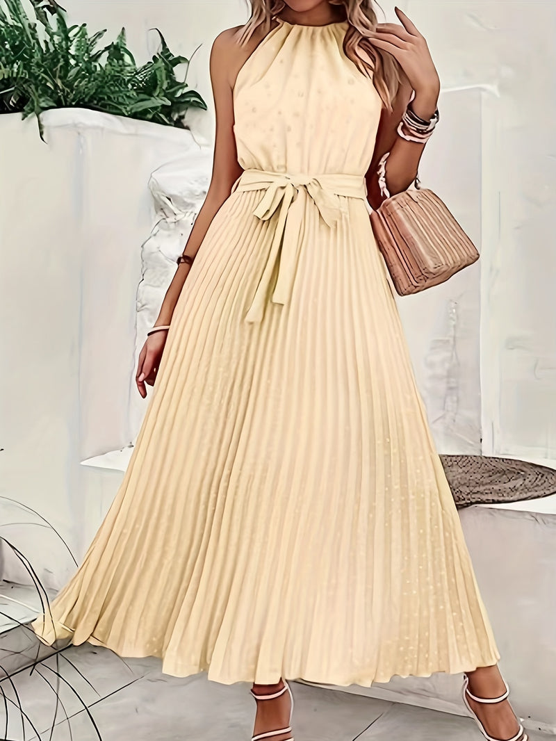Vestido feminino longo plissado